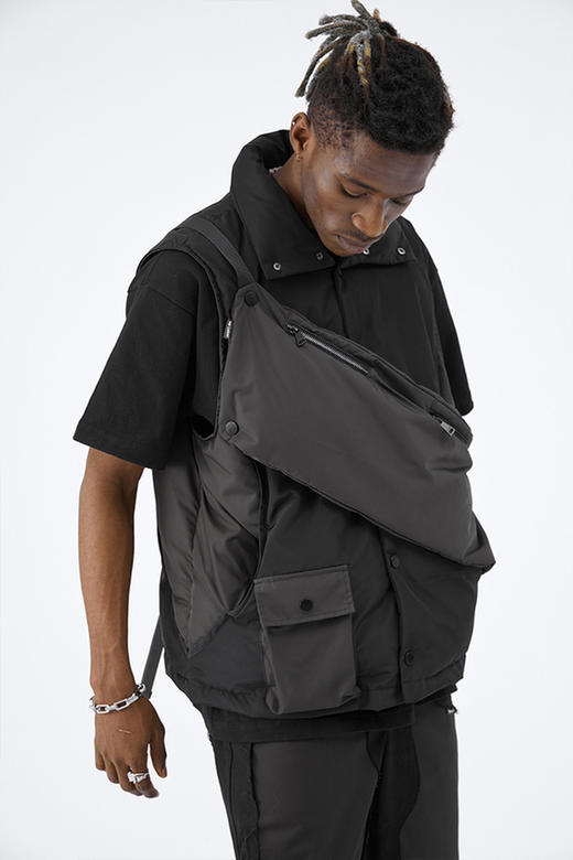 RELABEL 20AW立体包边可拆卸背包多穿法细节拼接羽绒棉马甲 商品图5