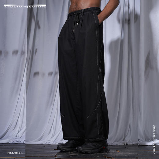 RELABEL 21SS黑色弧形交错立体重工明线脚口抽绳宽松西裤 商品图0