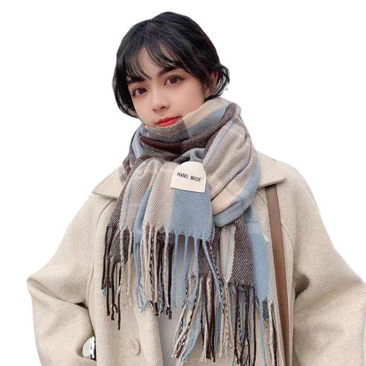 【店主推荐】新款网红时尚爆款男女围巾女2021新款秋冬季韩版百搭格子披肩可爱学生情侣加厚保暖围脖 商品图4