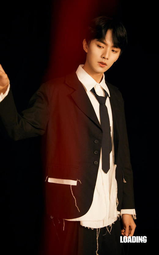 RELABEL 2020AW假两件拼接毛边黑白西装帅气西服套装男士单西外套 商品图1