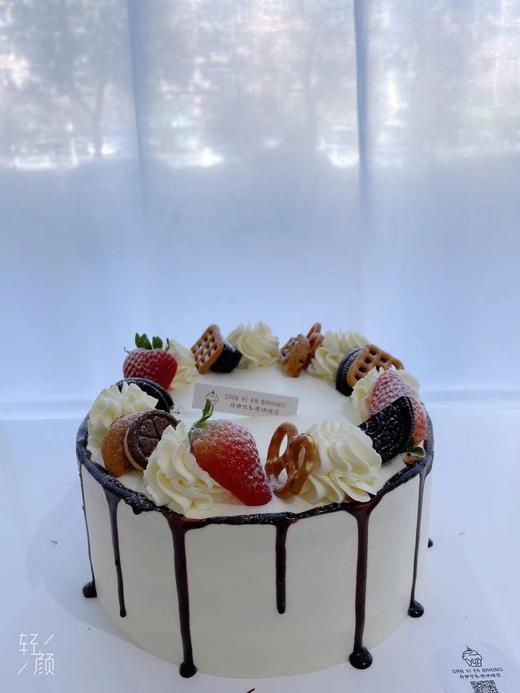 丹伊尔私房烘焙-经典款奶油蛋糕6寸/需提前一天下单 商品图1