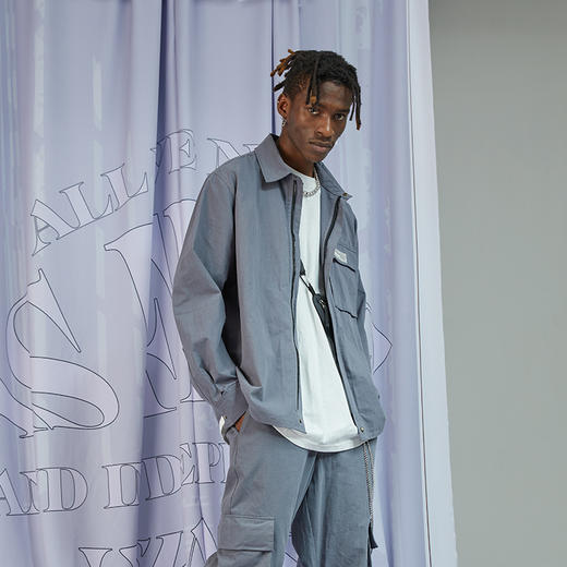 RELABEL 20AW 深灰色硅胶标树脂拉链工装多功能口袋衬衣外套 商品图1