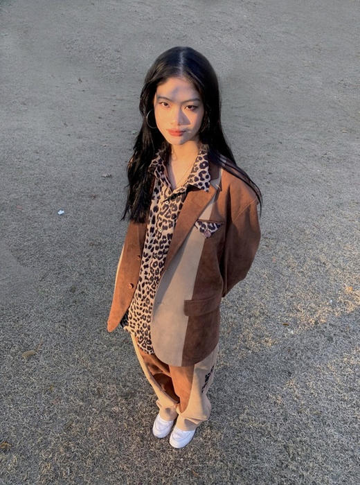 RELABEL 20AW 宋祖儿同款麂皮拼接结构西服 商品图4