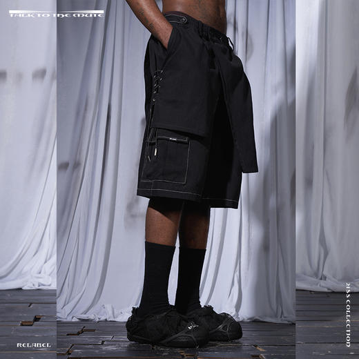 RELABEL 21SS 黑色水洗多层次搭片抽绳绑带明线多口袋武士短裤 商品图3