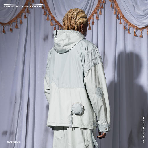 RELABEL 21SS层次拼接双门襟错位结构隐藏袋盖印花多穿法夹克外套 商品图1