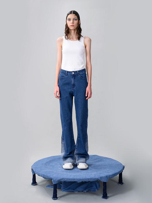 IFIK limited Blue Flare Jeans 裤脚直喷特殊面料微喇牛仔长裤 商品图1