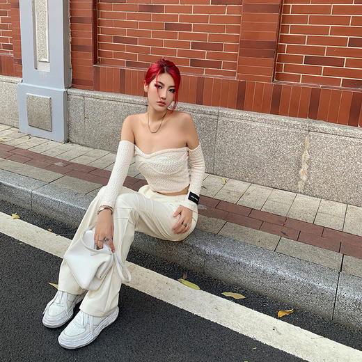 NEWA PROJECT 2021秋冬新款原创设计上衣露肩心机一字领针织衫女 商品图1