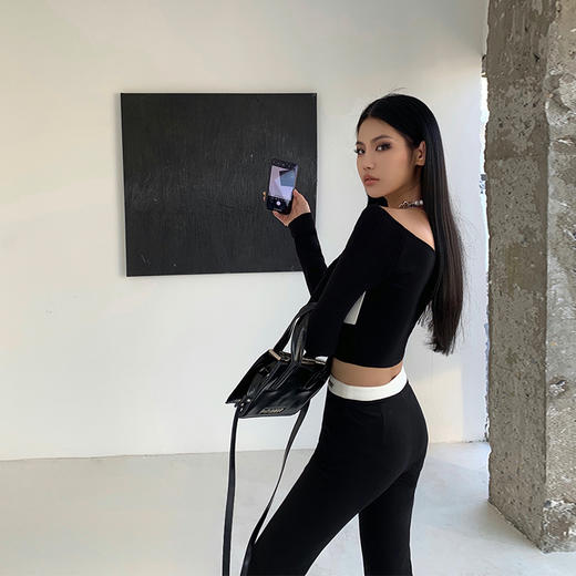 NEWA PROJECT 原创设计2021秋冬不规则心机上衣直筒长裤子套装女 商品图3