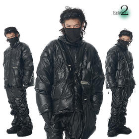 RELABEL 21AW黑色高密度未来感金属铭牌领侧缝标宽松羽绒服