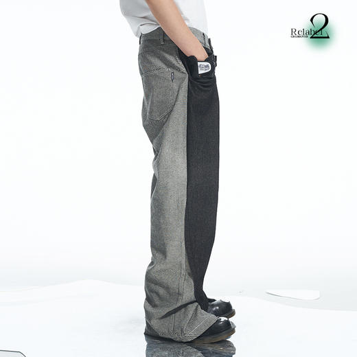 RELABEL 21AW解构重组正反面黑灰撞色拼接脚口开叉宽松重工牛仔裤 商品图3