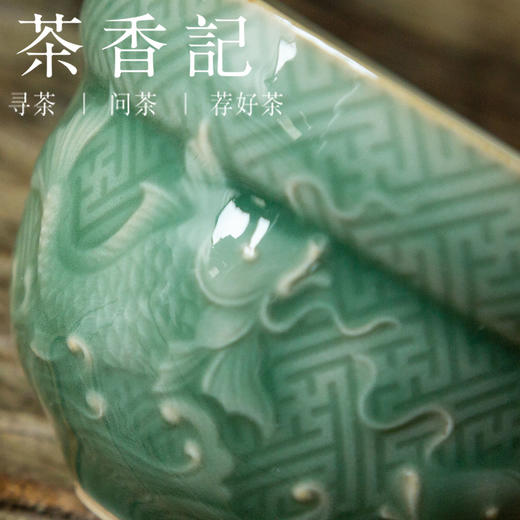 茶香记 龙泉越窑青釉刻花主人杯90ml双鱼杯陶瓷茶杯立体浮雕青碧 商品图2
