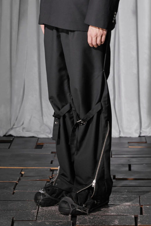 RELABEL 21SS 膝盖针扣调节脚口旋转拉链打褶撞线结构剪裁西裤 商品图5