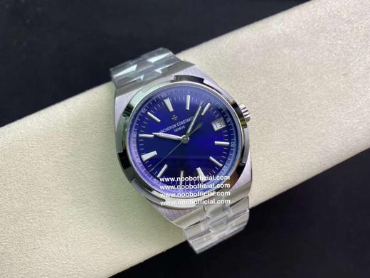 Vacheron Constantin 江诗丹顿 Overseas 纵横四海腕表 耗时10个月打造出来的精品 精钢表壳，直径 41mm 商品图1