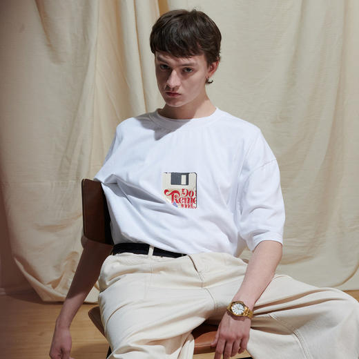 EAFINETAL.2021SS新款字母植绒印花复古图案纯棉休闲宽松短袖T恤 商品图2