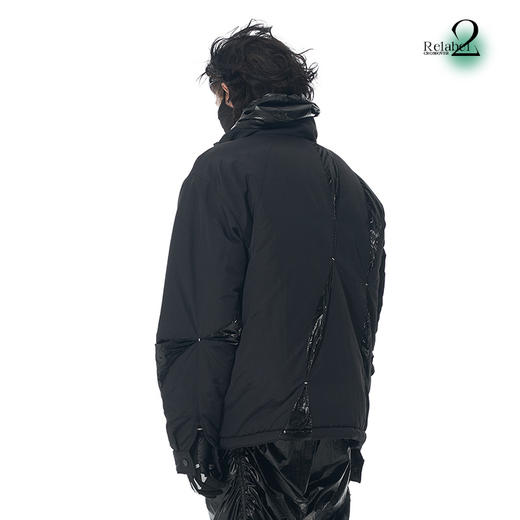 RELABEL 21AW 3M新雪丽认证黑色梭织拼接高密未来感明线打褶棉服 商品图2