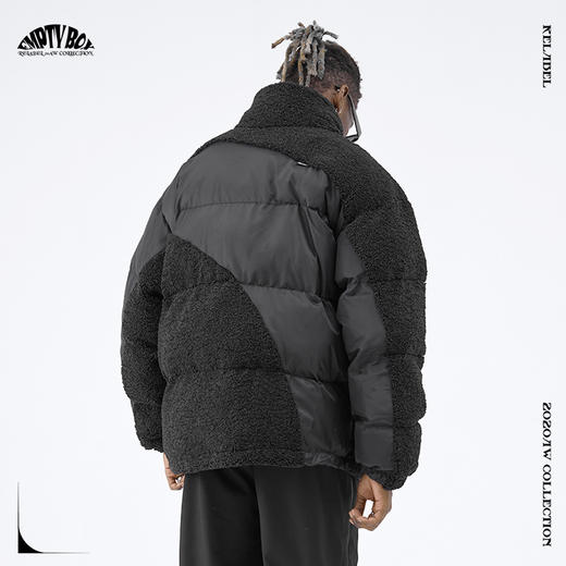 RELABEL 20AW厚实羊羔绒弧线拼接多层次结构羽绒服 商品图1