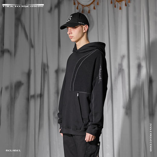 RELABEL 21SS品牌刺绣立体结构正反面料拼接大口袋卫衣 商品图3