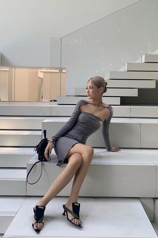 NEWA PROJECT    2021初秋高级感长袖显瘦包臀连衣裙女 商品图5