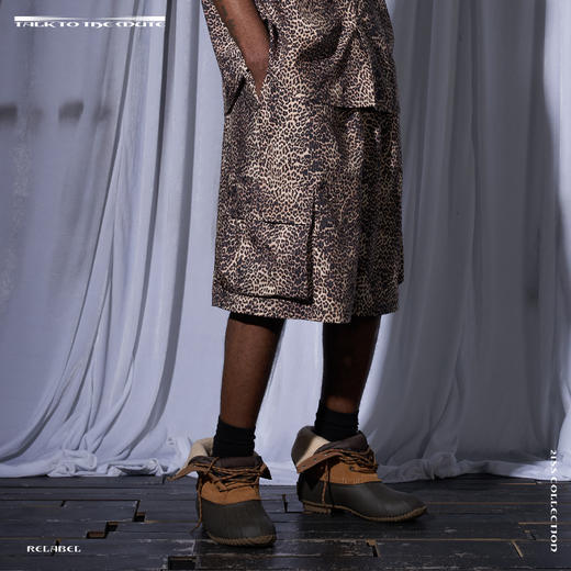 RELABEL 21SS 豹纹满印印花宽松双立体口袋休闲短裤 商品图2