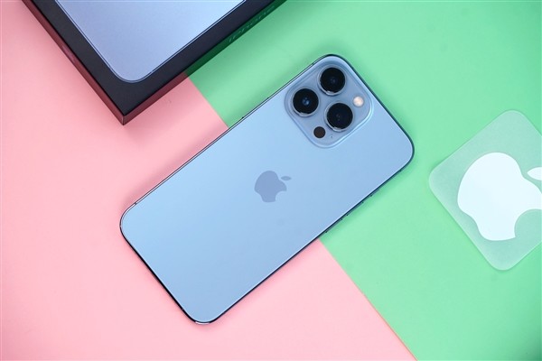 苹果宣布开展自助维修服务：用户可自行购买iPhone 12/13原厂零件更换