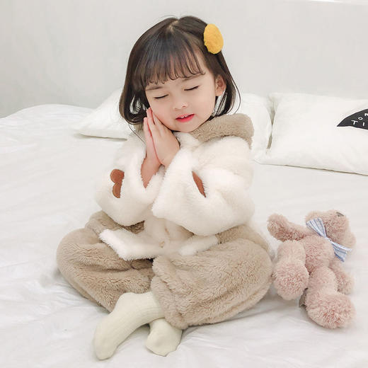 儿童加厚珊瑚绒家居服2021冬季男女童小熊可爱法兰绒保暖睡衣套装 商品图0