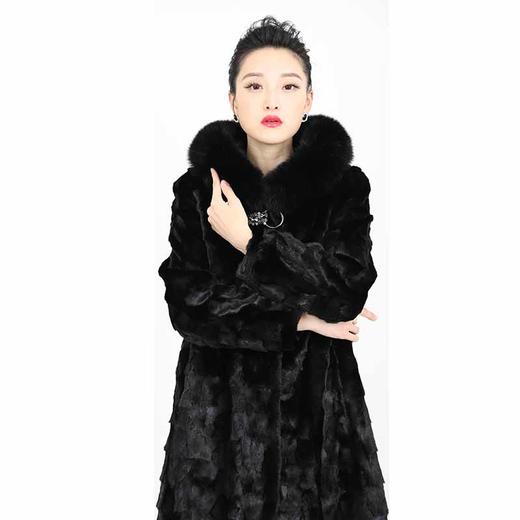 雷事達长款带帽貂皮大衣 商品图0