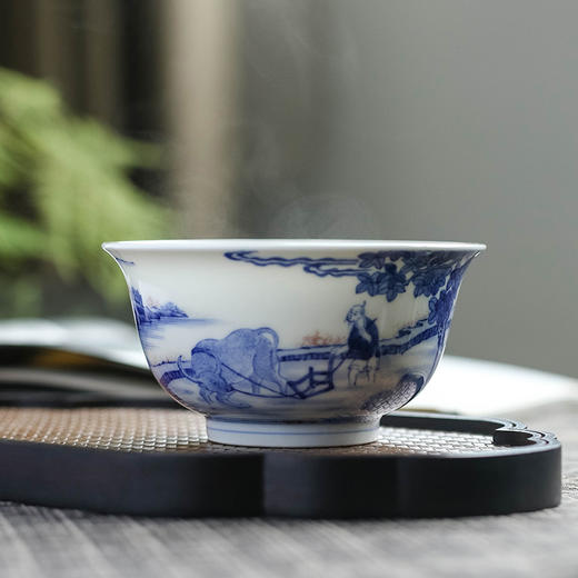 青花釉里红春耕图杯 商品图1