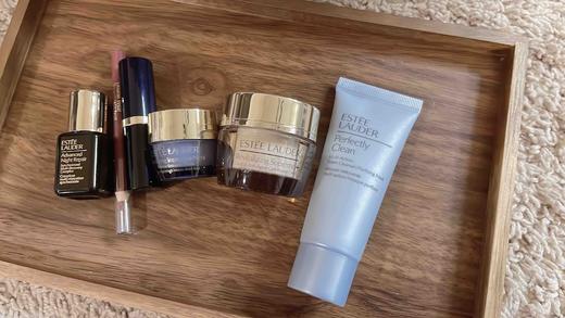 最后1套！Estée Lauder 雅诗兰黛明星款礼包7件套 送免费沙滩包 商品图4