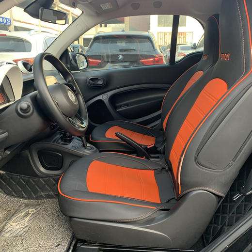 奔驰 smart 1.0L 52千瓦 硬顶灵动版 【长租-北京】 商品图9