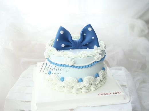 女士款 蓝色蝴蝶结 波点 裱花 复古蛋糕 商品图0