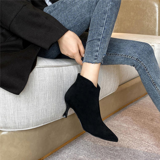 ZHR气质尖头女靴简约温柔风短靴显高瘦瘦靴 商品图3