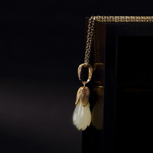 S925纯银镀金掐丝和田玉玉兰花复古百搭项链 CW 商品图2