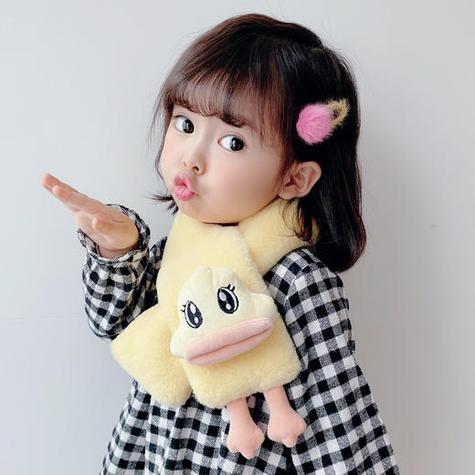秋冬毛绒儿童围巾保暖卡通小鸭宝宝脖套韩版男女童小孩仿兔绒围脖 商品图0