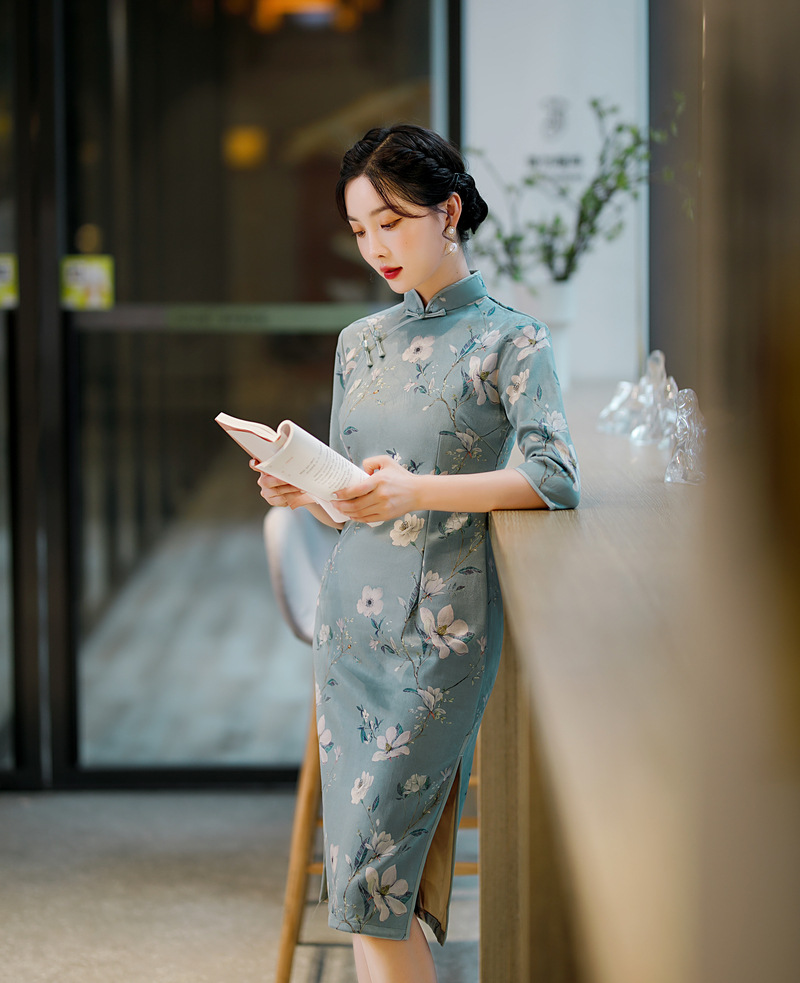 za82225新款优雅气质修身立领七分袖中长款雪花绒旗袍裙