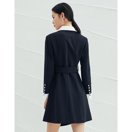 EITIE爱特爱春款新品时尚通勤职业干练收腰双排扣风衣外套A2204901 商品图4