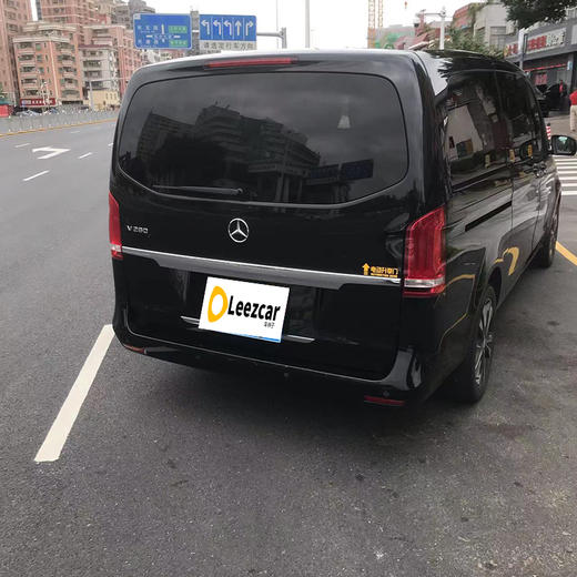 奔驰 V 260 尊贵版 【长租-深圳】 商品图3