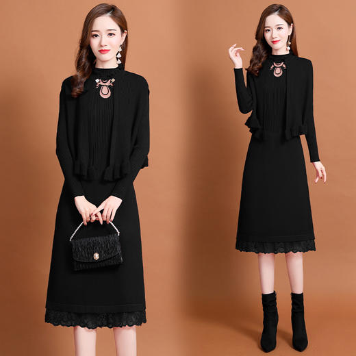 HR  XXM2078时尚休闲两件套绣花蕾丝毛衣针织裙【优】 商品图3