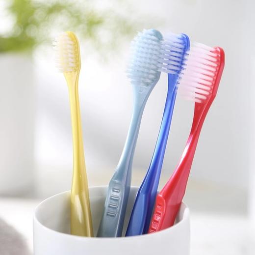 日本进口Clesh双重植毛牙刷超细毛/宽头 1支装 颜色随机 商品图1