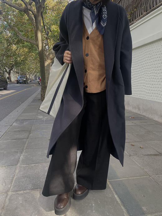 HIDEMI 深灰雾蓝简约设计感两件套腰带浴袍式澳毛长款大衣 商品图2