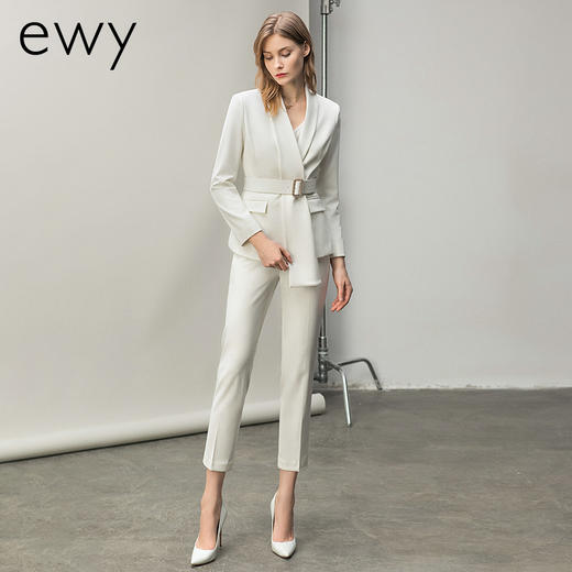 时尚主持人西服套装女讲师工作服名媛白色职业装播音艺考ol正装 商品图2