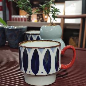 20080花瓣叠放马克杯