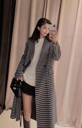 3楼阿玛施AMASS服饰格纹大衣