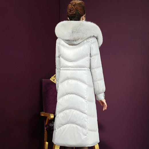 WXY-MN-8686新款轻奢优雅气质收腰狐狸毛领长款保暖90白鸭绒羽绒服外套 商品图2