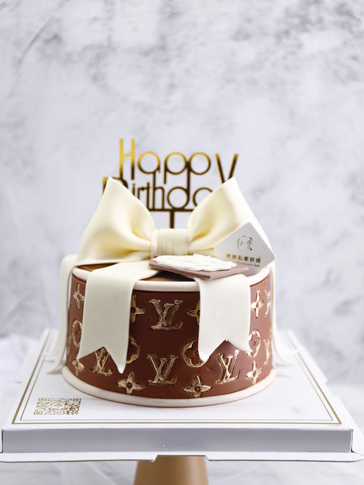 高定款——蝴蝶结品牌包蛋糕（提前2天预订） 商品图1