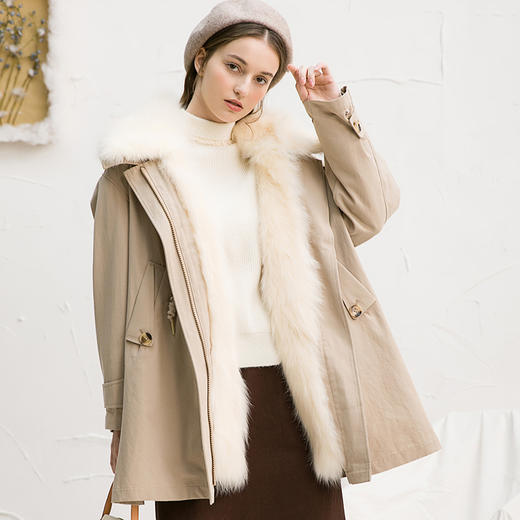 famecoco范可儿羽绒服白鸭绒内胆外套冬装F218AD009 商品图1