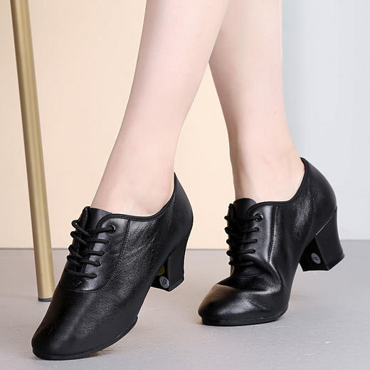 真皮拉丁舞鞋成人女士教师舞鞋中跟软底软面水兵舞鞋广场舞蹈鞋 商品图5