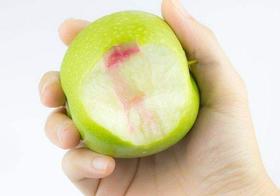 牙龈出血真的不是上火，请扔掉“去火止血牙膏” 