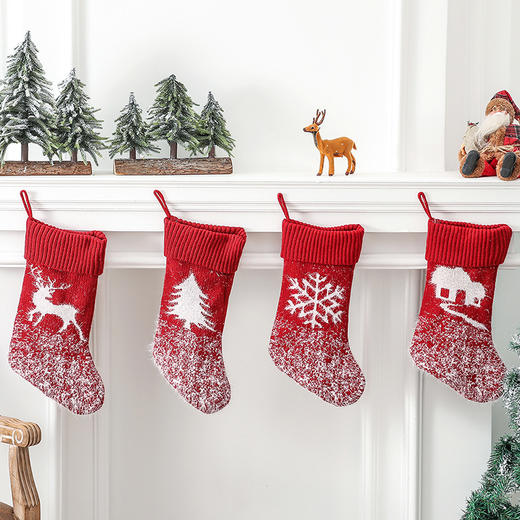 【日用百货】-新款圣诞节装饰用品圣诞树吊件挂件礼物袋绒毛针织圣诞袜子 商品图1