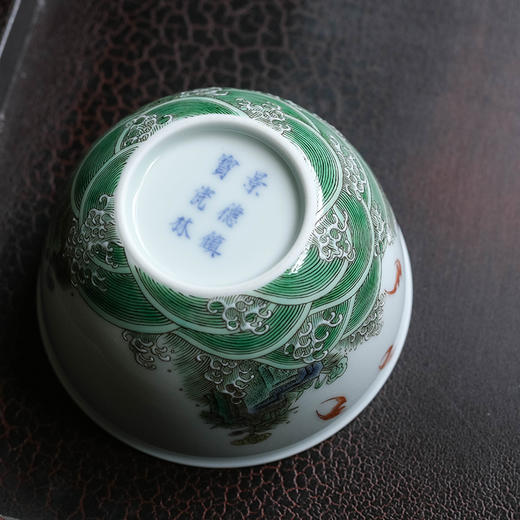 古彩寿山福海卧足杯 商品图4