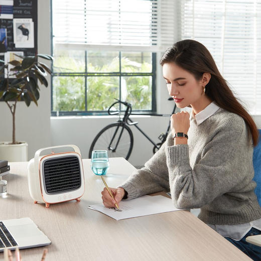 摩飞电器（Morphyrichards）取暖器迷你暖风机 家用办公桌浴室亲肤便携冷暖二合一MR2021 商品图3